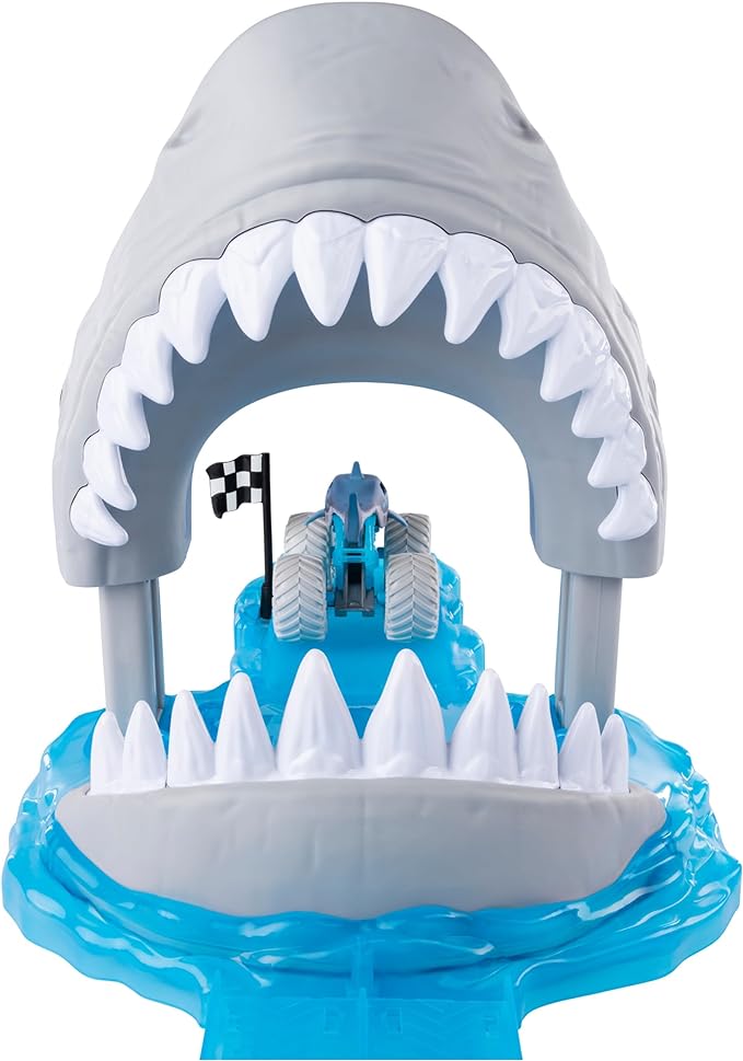 Monster Jam, Official Megalodon Mayhem Playset with Exclusive 1:64 Scale Megalodon Die-Cast Monster Truck