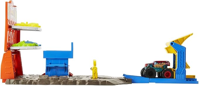 Hot Wheels Monster Trucks Blast Station Playset with 1:64 Scale Demo Derby Toy Truck & 3 Crushable Cars