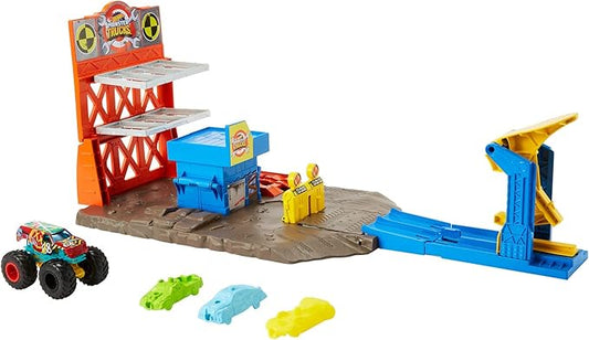 Hot Wheels Monster Trucks Blast Station Playset with 1:64 Scale Demo Derby Toy Truck & 3 Crushable Cars