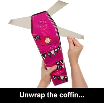 Monster High Buried Secrets Dolls and Accessories, Cozy Creepover Theme with Mystery Doll and 5 Unboxing Surprises (Characters May Vary)