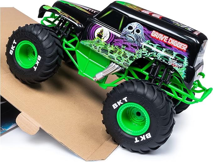 Monster Jam, Official Grave Digger Remote Control Truck 1:15 Scale, 2.4GHz
