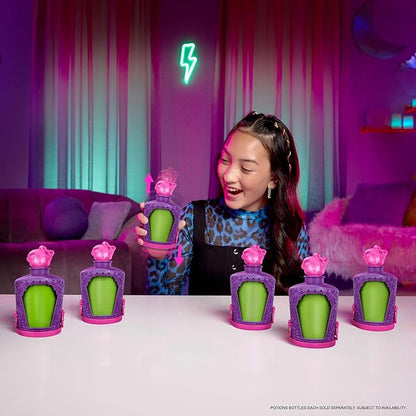 Monster High Potions Mini Dolls and Accessories, Surprise 3-inch Character Figures in Display Bottle with Water Reveal & Charms (Characters May Vary)