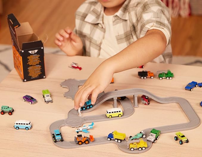 Driven by Battat – Pocket Fleet 1 – 20 Mini Toy Vehicles – Camper Van, Construction Trucks, Cement Mixer, Monster Truck, Race Car & More – Gift Toy Car Playset for Boys & Girls Age 3+ [Pack of 1]