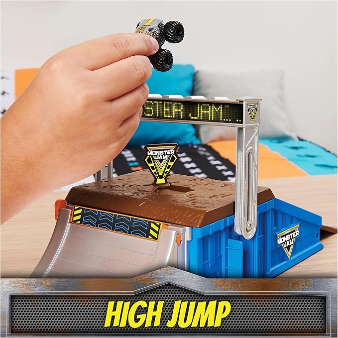 Monster Jam Mini Freestyle Flip Arena Playset and Storage with 2 Mini Monster Jam Trucks, Kids Toys for Boys and Girls Ages 3 and up