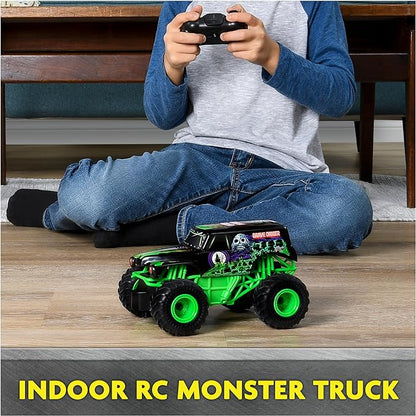 Monster Jam, Official Grave Digger Remote Control Monster Truck, 1:24 Scale, 2.4 GHz, Kids Toys for Boys and Girls Ages 4 and up