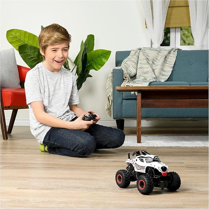Monster Jam, Official Monster Mutt Dalmatian Remote Control Monster Truck for Boys and Girls, 1:24 Scale, 2.4 GHz, Kids Toys for Ages 4-6+
