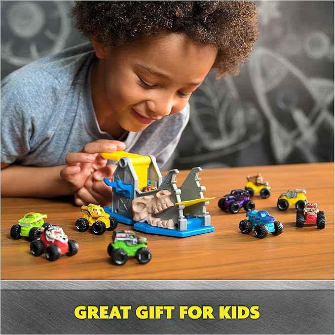 Monster Jam Mini Jams, Earthshaker Boneyard Blaster Mega Frenzy Playset with 10 Mini Trucks, Kids Toys for Ages 3 and Up